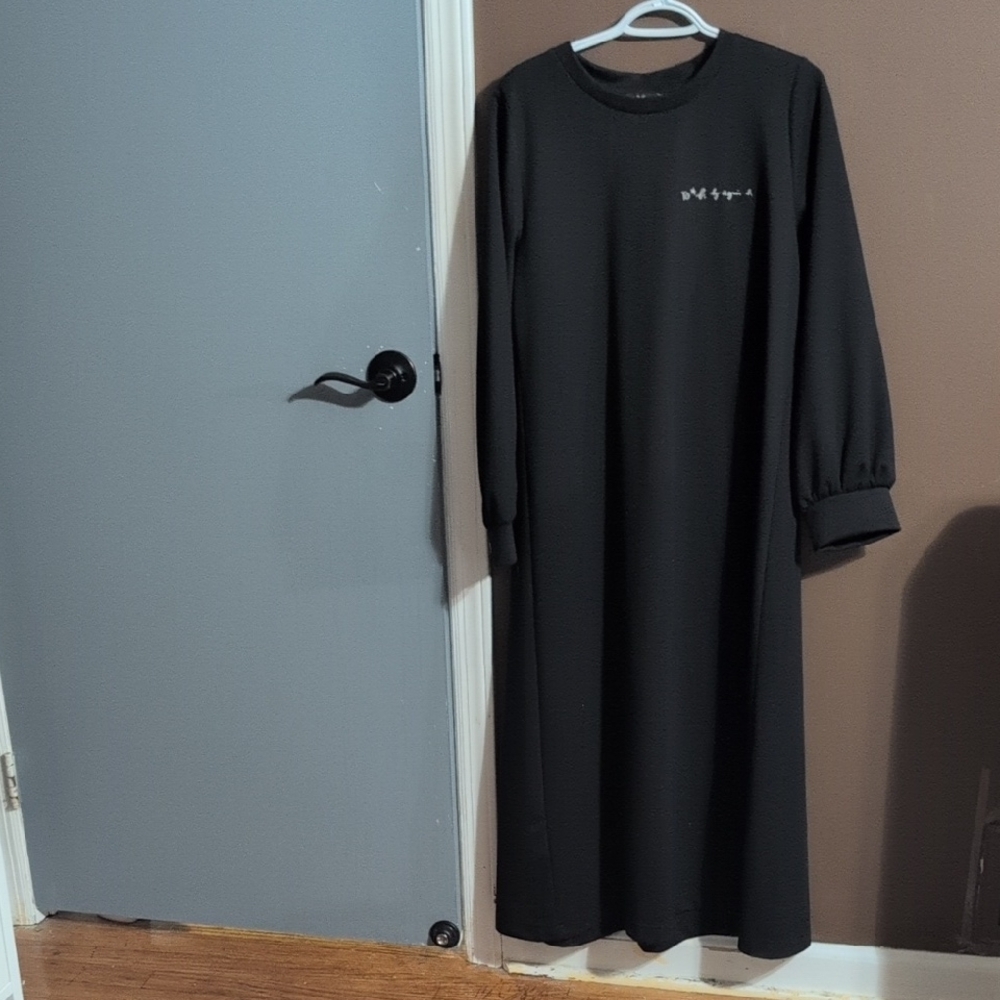 Agnes B. Long Sleeve Maxi Dress